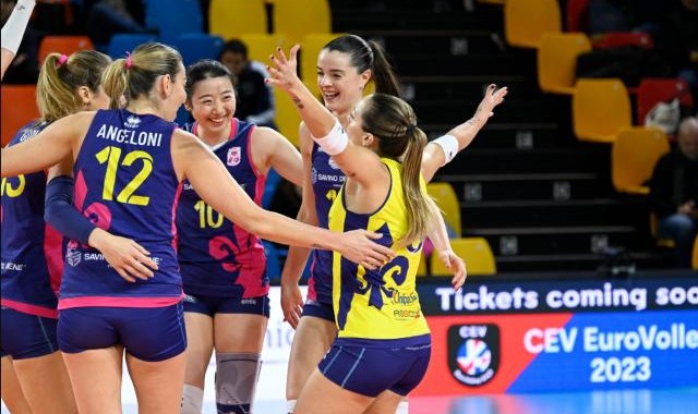 开云官网-朱婷轮休姚迪首发表现出色 斯坎迪奇欧联杯获胜