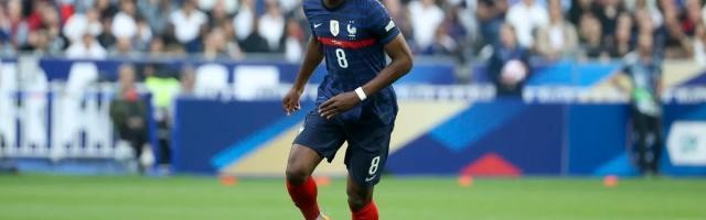 开云APP-皇马签下楚阿梅尼一波三折：姆巴佩爽约成转折点