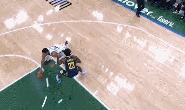 开云APP-纪录之夜变荒诞之夜 字母哥红温暴走酿寻球闹剧