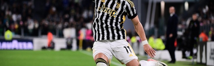 斯基拉：今夏多家俱乐部对科斯蒂奇感兴趣，但图多尔决定留住球员