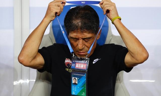 开云下载-李章洙五连败后下课 张效瑞接教鞭或带完整个赛季