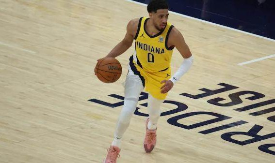 印城双星伤潮中相互扶持 哈利伯顿克拉克挚友情深