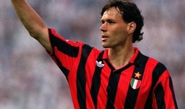 米兰前队医：大家都反对范巴斯滕手术，古利特被狗咬后和我开玩笑