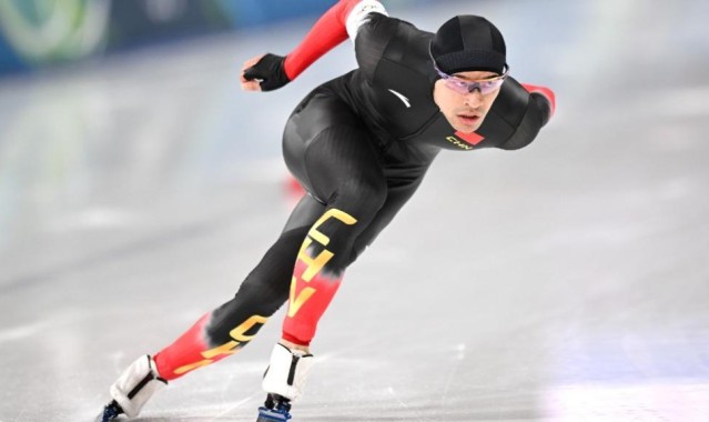 kaiyun-冬奥冠军、速度滑冰运动员宁忠岩拟推荐为全国优秀共产党员