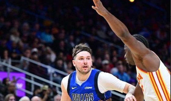 kaiyun-东契奇73分一战刷爆13大纪录：致敬张伯伦追赶科比