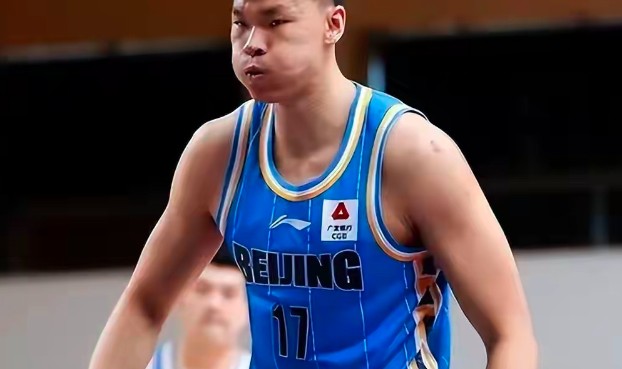 开云官方-惊不惊奇！周琦也得靠一边