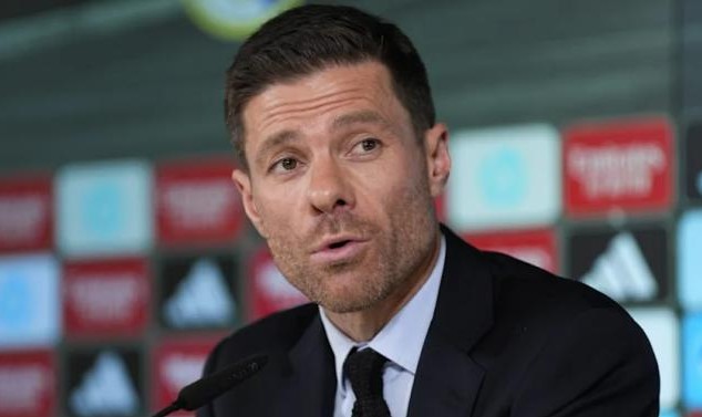 kaiyun-西媒：阿隆索将以433阵型起步，不会急于变阵