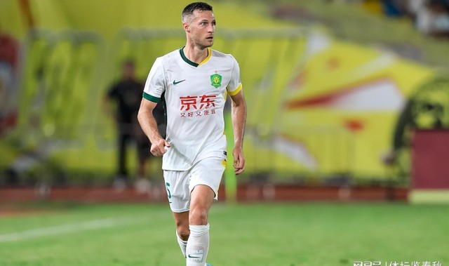 拒绝离队！国安欲解约外援中卫遭拒，到底是谁给俱乐部留下大坑？
