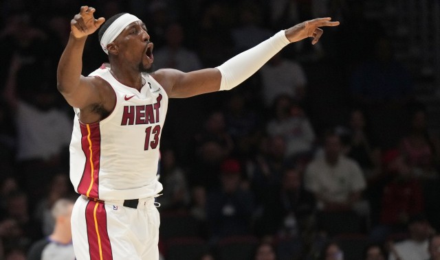 开云网页-马威谈阿德巴约三分6中4：需要给出称赞 或许我应该早点调整防守